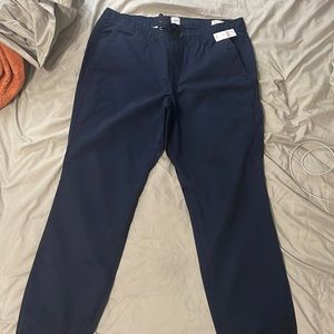 2 pair of joggers never worn and 1 cargo pants worn <10 times. Heavy discount!